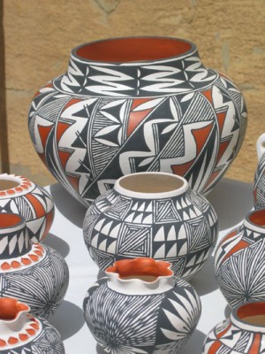 Acoma Pottery (C) Evelyn Kanter Photographer All rights reserved