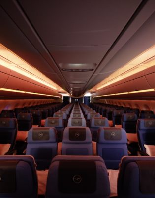 Lufthansa in-flight mood lighting